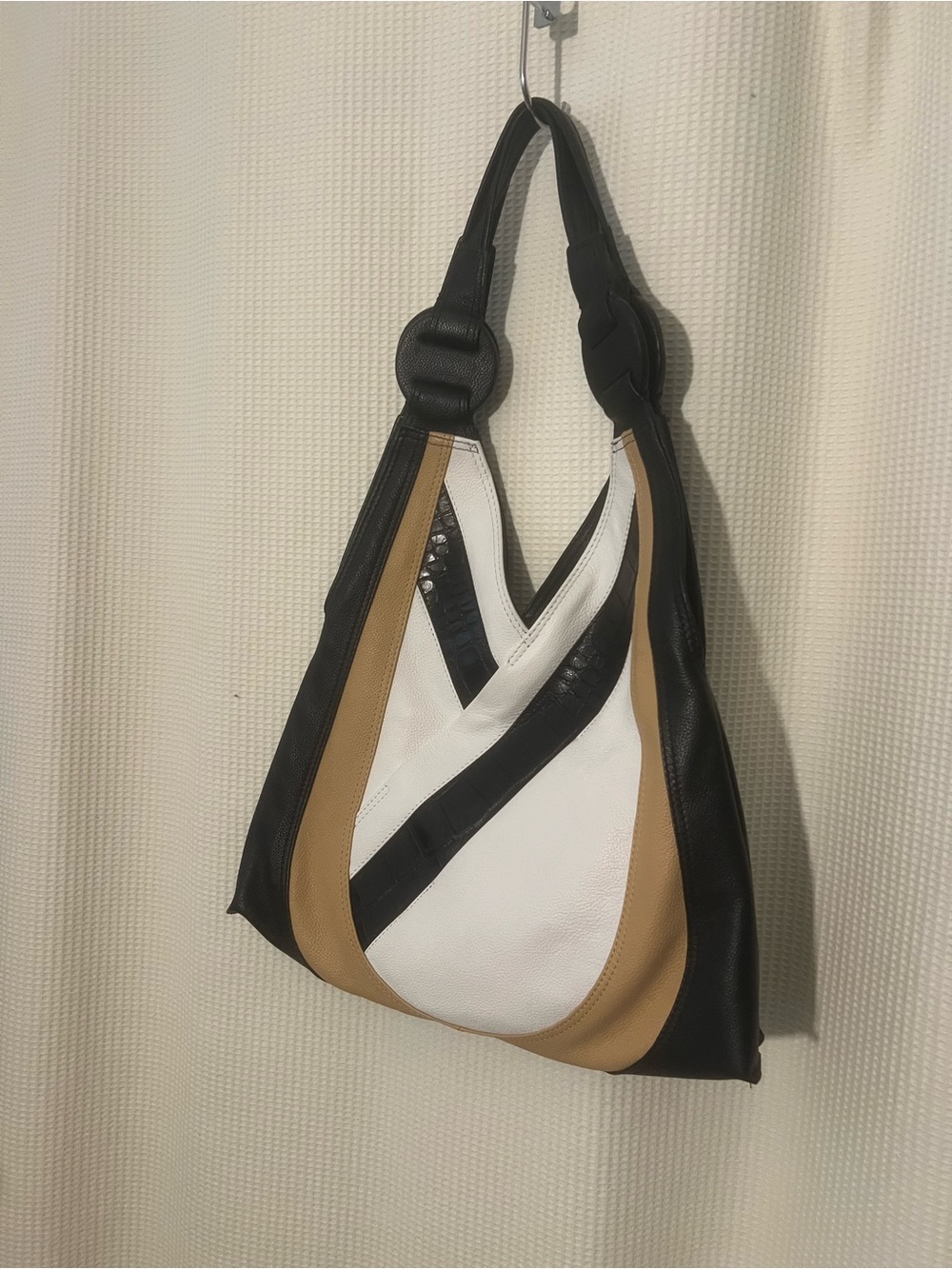 Black, White & Tan Women’s Hobo Shoulder Bag by Tahari(just like new)
